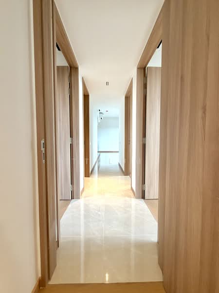 The Botany at Dairy Farm, 3 Dairy Farm Walk, 4 Bedrooms, 1,270 sqft, Condominium For Sale, by TT Lum, 500062757 - Corridor - PropertyGuru.com.sg