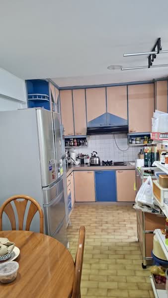 430 Jurong West Avenue 1, 430 Jurong West Avenue 1, 3 Bedrooms, 1,108 sqft, HDB Flat For Sale, by Lee Yoong Tai Esther, 500062758 - Kitchen - PropertyGuru.com.sg