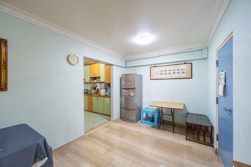 501A Wellington Circle HDB Flat For Sale at S$ 650,000 | PropertyGuru Singapore - Kitchen