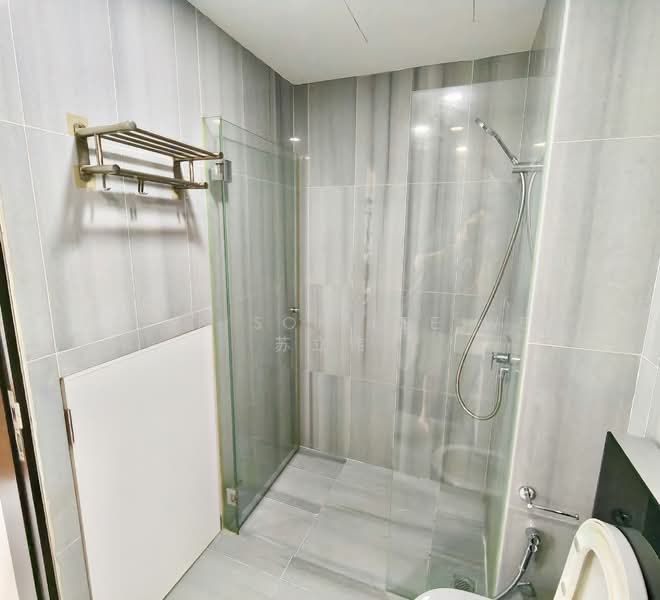 Pavilion Square Apartment For Sale at S$ 650,000 | PropertyGuru Singapore - Bathroom