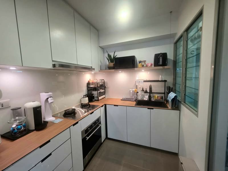 306B Punggol Place HDB Flat For Sale at S$ 808,000 | PropertyGuru Singapore - Kitchen