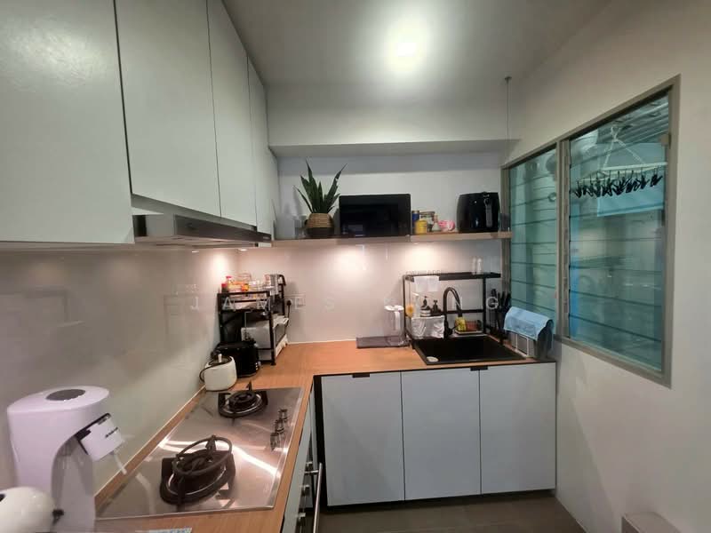 306B Punggol Place HDB Flat For Sale at S$ 808,000 | PropertyGuru Singapore - Kitchen