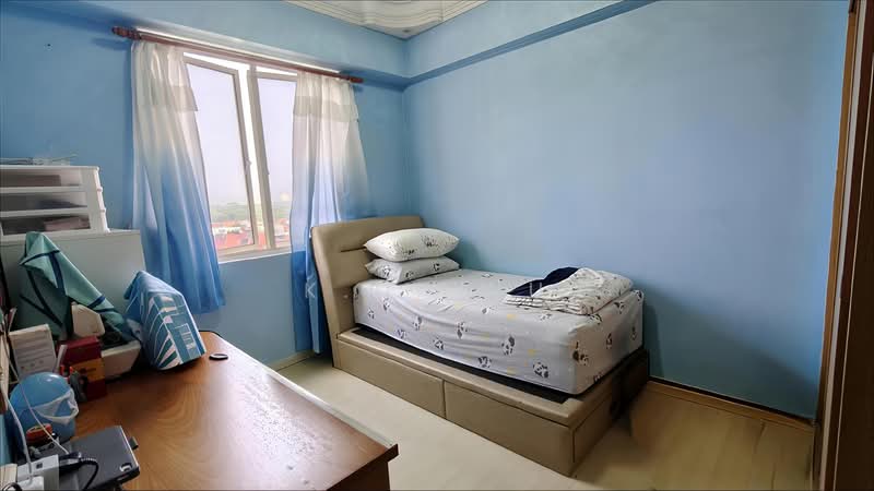 Castle Green Condominium For Sale at S$ 2,300,000 | PropertyGuru Singapore - Bedroom
