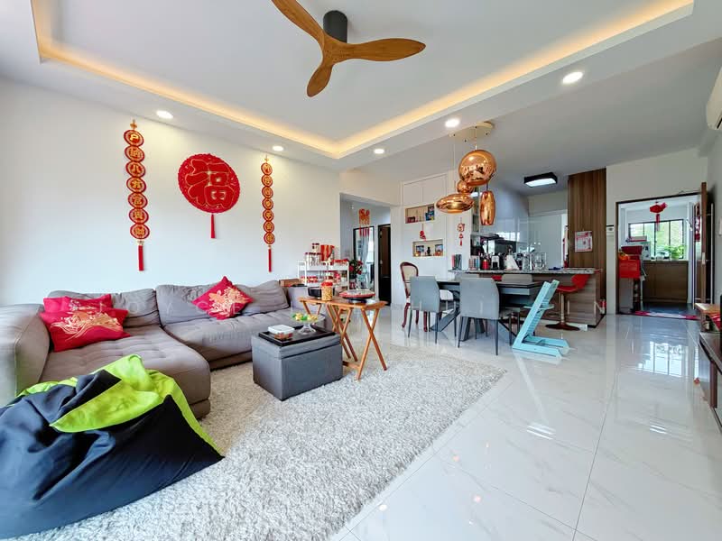 Ridgewood Condominium Condominium For Sale at S$ 2,700,000 | PropertyGuru Singapore - Living Room