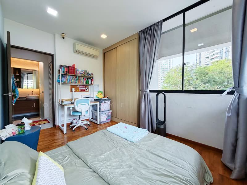 Ridgewood Condominium Condominium For Sale at S$ 2,700,000 | PropertyGuru Singapore - Bedroom