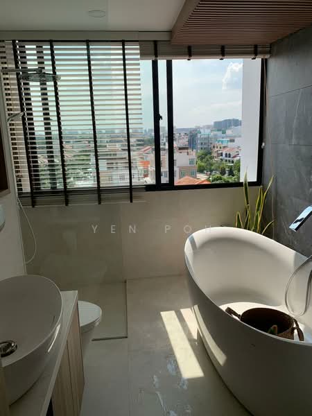 The Verte Condominium For Sale at S$ 3,500,000 | PropertyGuru Singapore - Bathroom