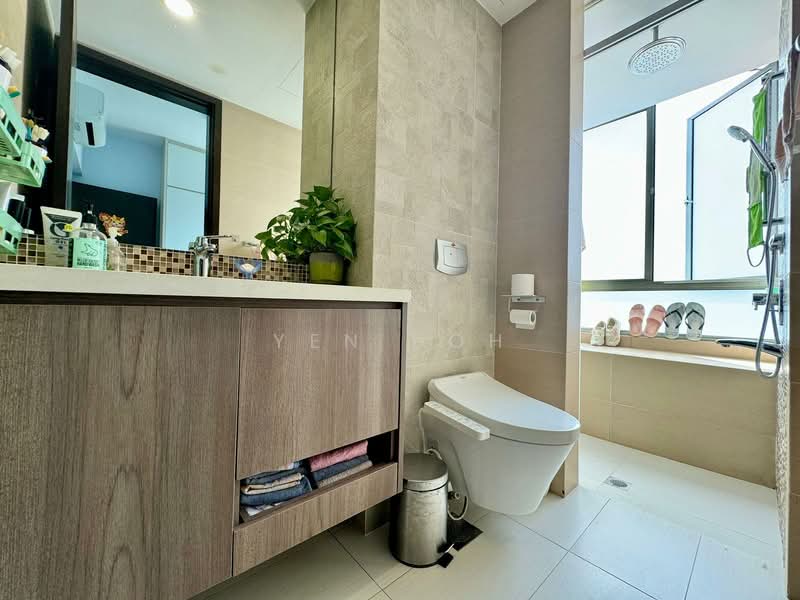 The Verte Condominium For Sale at S$ 3,500,000 | PropertyGuru Singapore - Bathroom