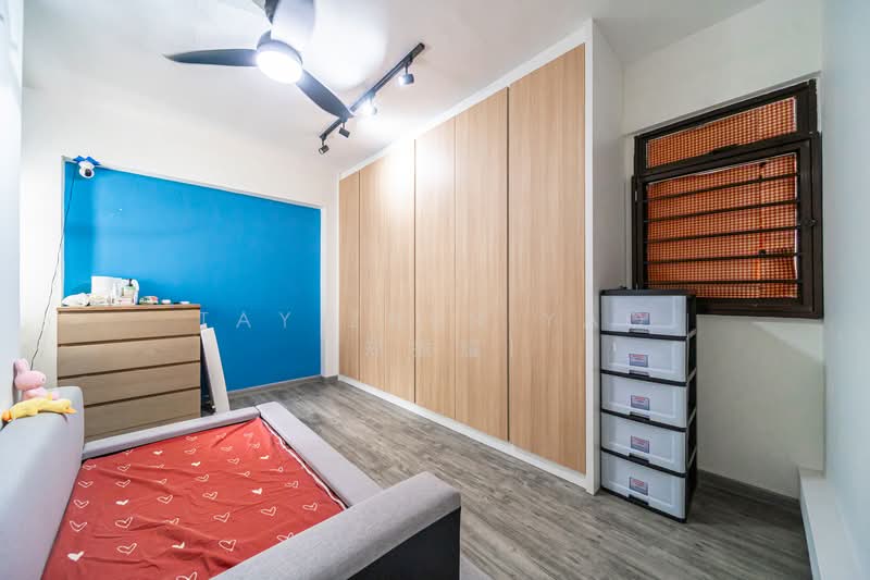 671 Woodlands Drive 71 HDB Flat For Sale at S$ 738,000 | PropertyGuru Singapore - Bedroom