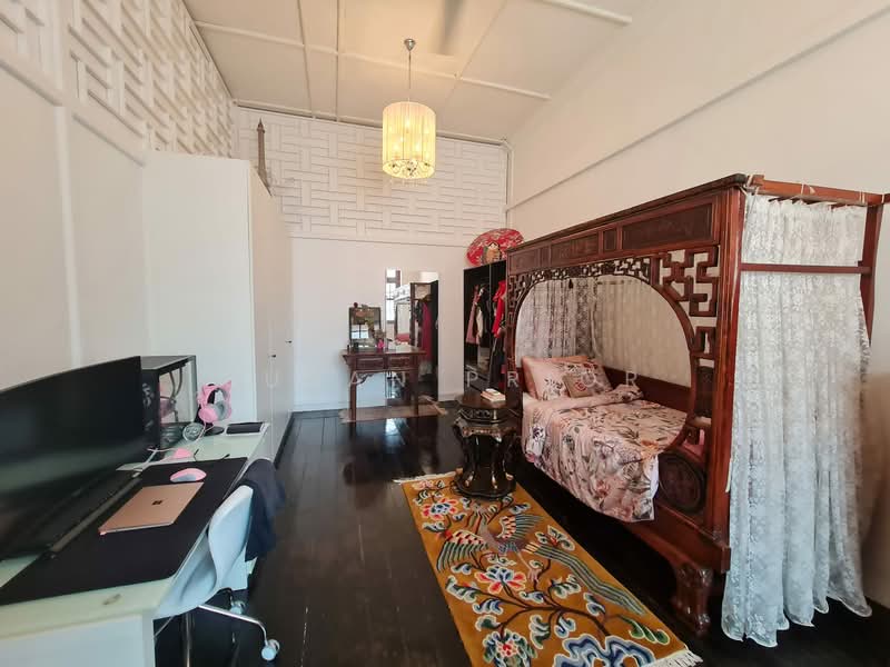 Emerald Hill - The Priceless PINNACLE Conservation House For Sale at S$ 13,050,000 | PropertyGuru Singapore - Bedroom