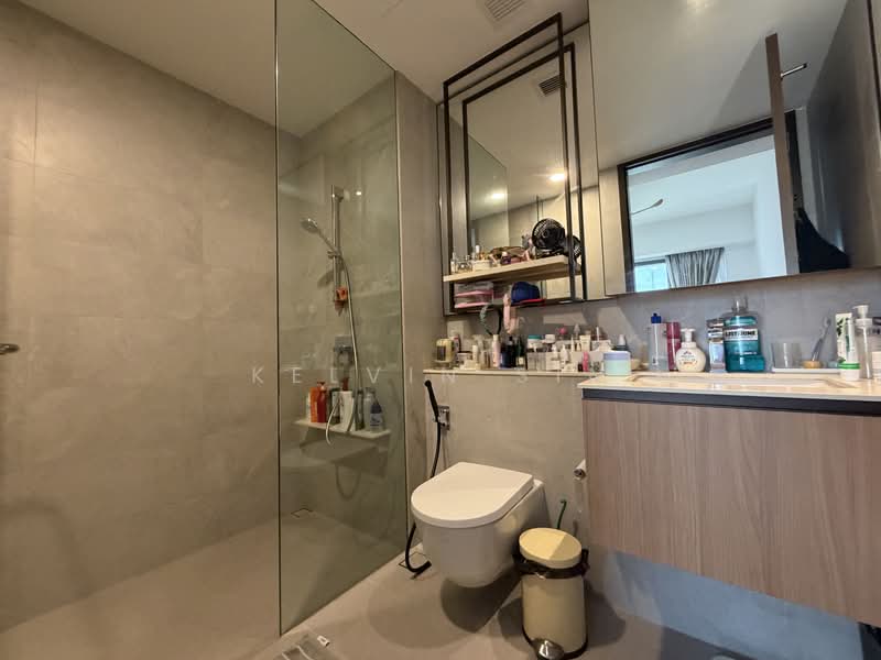 JadeScape Condominium For Sale at S$ 1,850,000 | PropertyGuru Singapore - Bathroom
