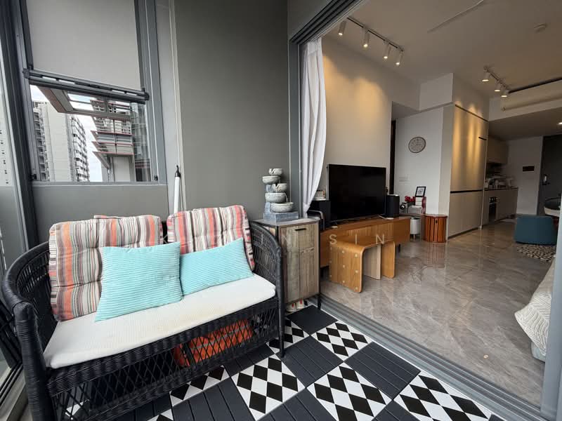 JadeScape Condominium For Sale at S$ 1,850,000 | PropertyGuru Singapore - Balcony