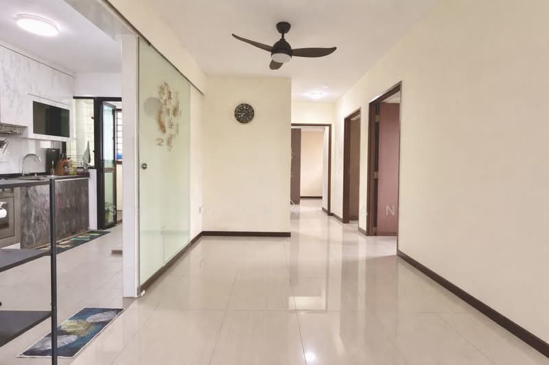 509A Yishun Avenue 4 HDB Flat For Sale at S$ 640,000 | PropertyGuru Singapore - Interior