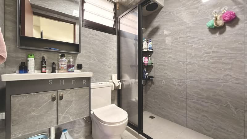 509A Yishun Avenue 4 HDB Flat For Sale at S$ 640,000 | PropertyGuru Singapore - Bathroom