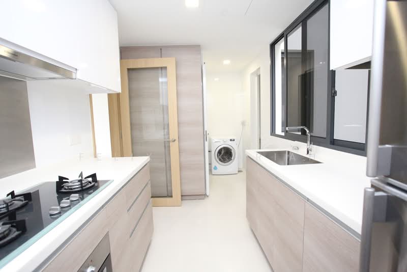 Boathouse Residences Condominium For Sale at S$ 1,700,000 | PropertyGuru Singapore - Kitchen