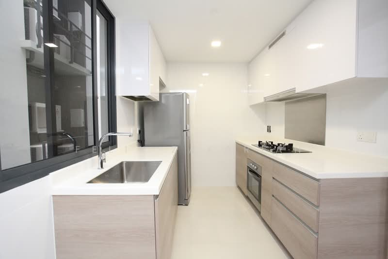 Boathouse Residences Condominium For Sale at S$ 1,700,000 | PropertyGuru Singapore - Kitchen