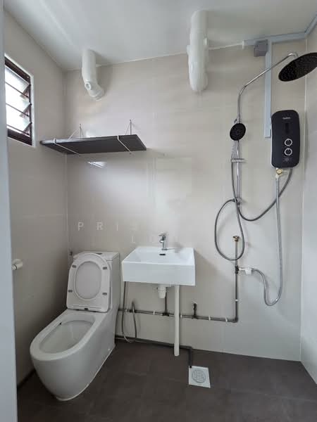 473 Pasir Ris Drive 6, 473 Pasir Ris Drive 6, Room Rental, 100 sqft, HDB Flat For Rent, by Priscilla Loh, 500062864 - Bathroom - PropertyGuru.com.sg