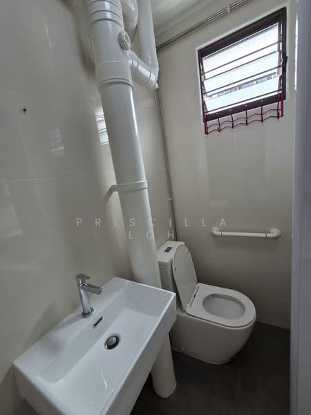 473 Pasir Ris Drive 6, 473 Pasir Ris Drive 6, Room Rental, 100 sqft, HDB Flat For Rent, by Priscilla Loh, 500062864 - Bathroom - PropertyGuru.com.sg