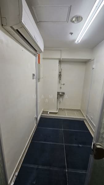 Grandlink Square, 511 Guillemard Road, 54 sqft, Mall Shop For Rent, by Mamta Jain, 500062873 - Interior - CommercialGuru.com.sg