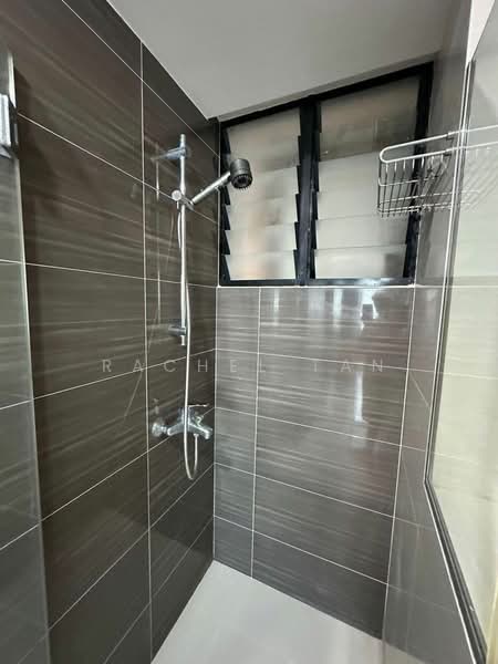 Woodsvale, 1 Woodlands Drive 72, Room Rental, 200 sqft, Condominium For Rent, by Rachel Tan, 500062901 - Bathroom - PropertyGuru.com.sg