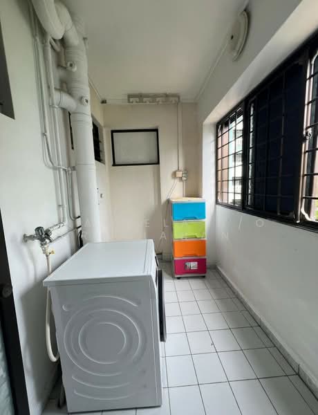 348 Kang Ching Road HDB Flat For Sale at S$ 580,000 | PropertyGuru Singapore - Balcony