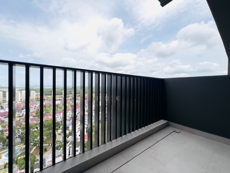 Lentor Modern Condominium For Sale at S$ 2,700,000 | PropertyGuru Singapore - Balcony