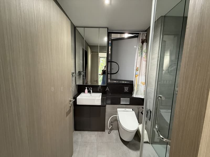 The Woodleigh Residences Apartment For Sale at S$ 2,860,000 | PropertyGuru Singapore - Bathroom