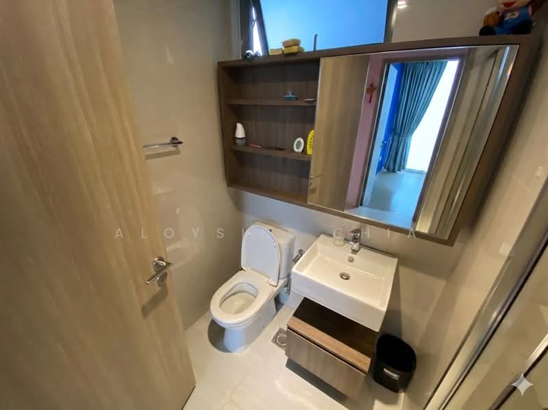 Sol Acres Executive Condominium For Sale at S$ 1,500,000 | PropertyGuru Singapore - Bathroom