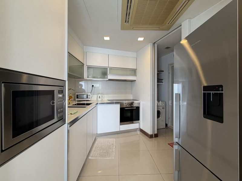 The Sail @ Marina Bay Condominium For Sale at S$ 10,999,000 | PropertyGuru Singapore - Kitchen