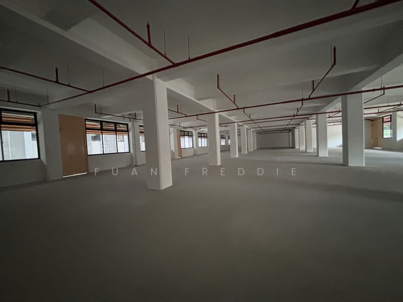 Various B1 Units for Rent Near Kakit Bukit MRT, Kakit Bukit, 3,562 sqft, Light Industrial (B1) For Rent, by Fuan Freddie, 500062978 - Interior - CommercialGuru.com.sg