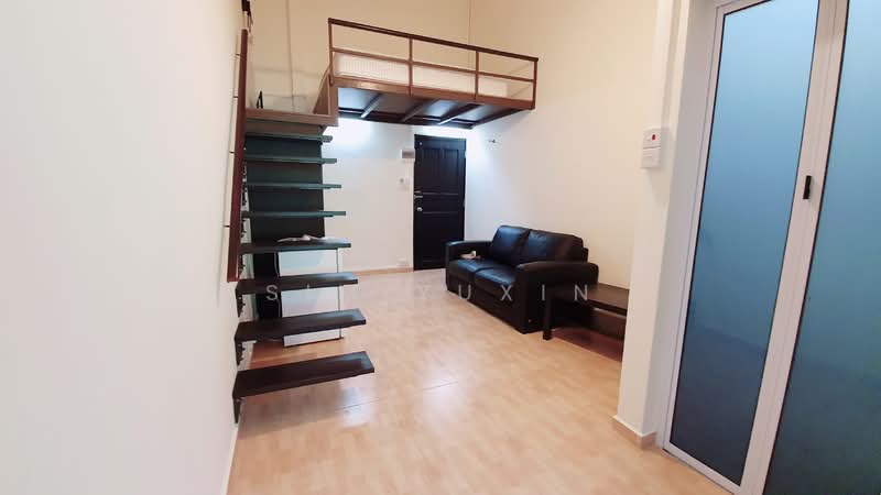 bedok market place, Bedok Road, Room Rental, 350 sqft, Walk-up Apartment For Rent, by Sim Yuxin, 500062982 - Living Room - PropertyGuru.com.sg
