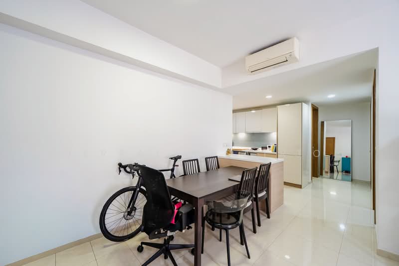 V on Shenton Condominium For Sale at S$ 1,950,000 | PropertyGuru Singapore - Dining Room