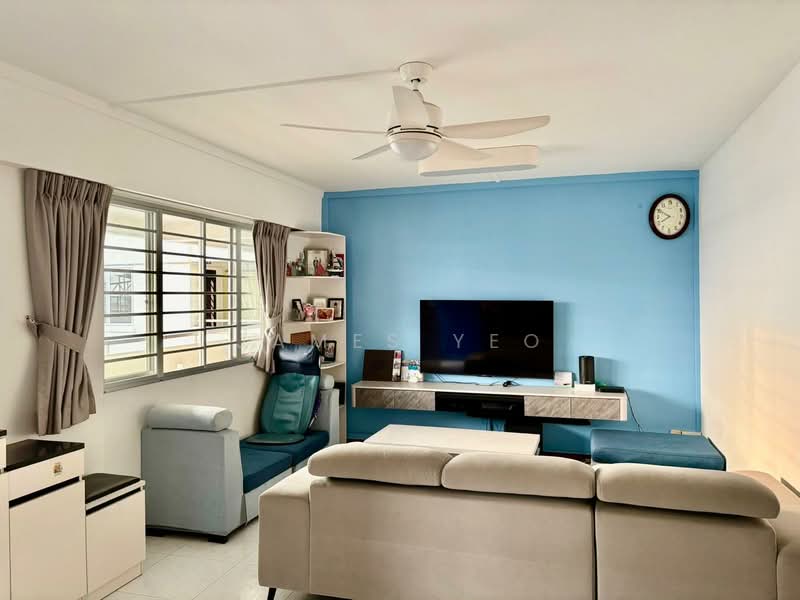 666 Jalan Damai HDB Flat For Sale at S$ 798,000 | PropertyGuru Singapore - Living Room
