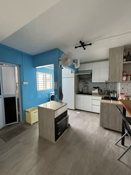 666 Jalan Damai HDB Flat For Sale at S$ 798,000 | PropertyGuru Singapore - Kitchen