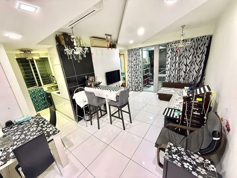 Riviera 38 Condominium For Sale at S$ 1,250,000 | PropertyGuru Singapore - Living Room