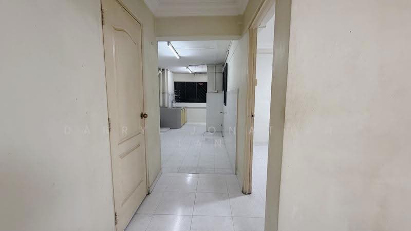 468 Jurong West Street 41, 468 Jurong West Street 41, Boon Lay / Jurong / Tuas, 3 Bedrooms, 1,055 sqft, HDB Flat For Sale, by Darryl Jonathan Tan, 500063009 - Corridor - PropertyGuru.com.sg