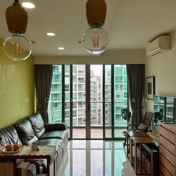 Ripple Bay Condominium For Sale at S$ 1,280,000 | PropertyGuru Singapore - Living Room