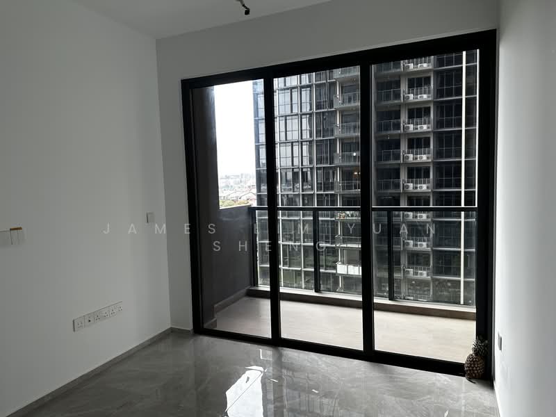 Tembusu Grand, 92 Jalan Tembusu, 1 Bedroom, 527 sqft, Condominium For Rent, by James Lim Yuan Sheng, 500063046 - Balcony - PropertyGuru.com.sg