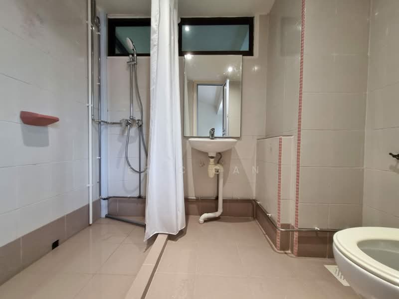 Chancery Court, 36A Dunearn Road, 3 Bedrooms, 2,034 sqft, Condominium For Rent, by Eric Gan, 500063054 - Bathroom - PropertyGuru.com.sg