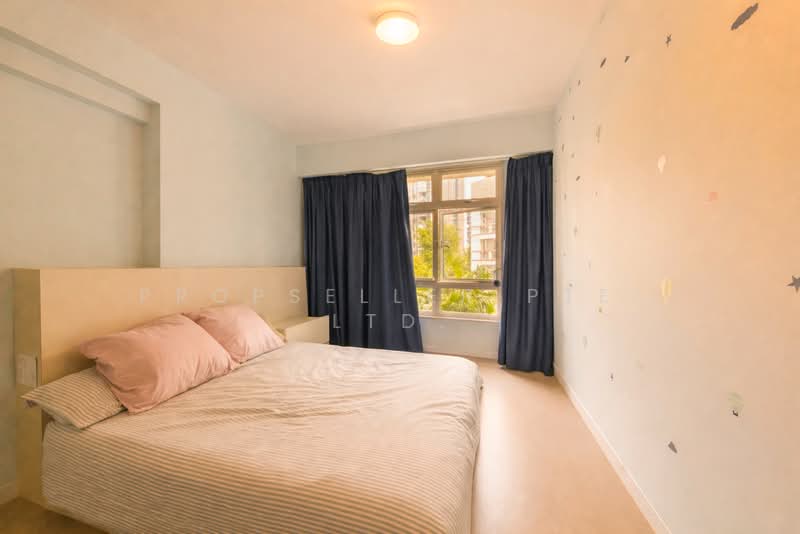 875B Tampines Street 86 HDB Flat For Sale at S$ 720,000 | PropertyGuru Singapore - Bedroom
