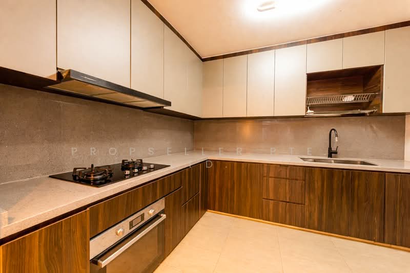 875B Tampines Street 86 HDB Flat For Sale at S$ 720,000 | PropertyGuru Singapore - Kitchen
