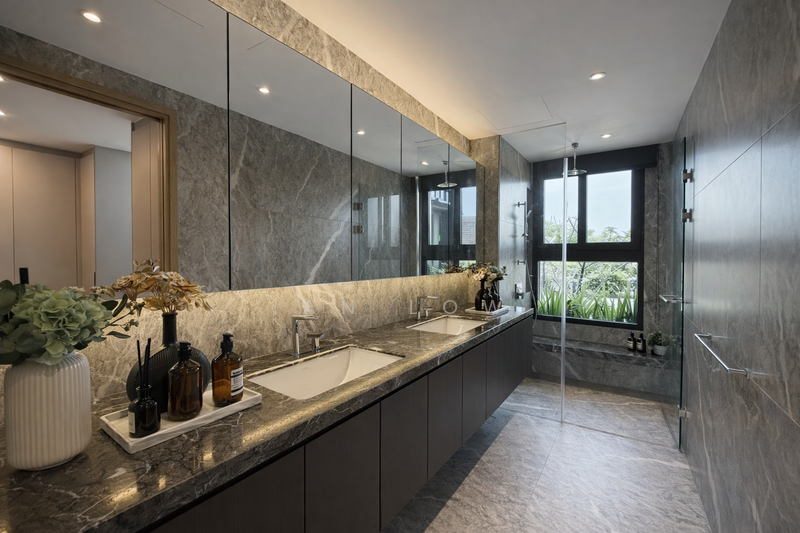 ⭐️Walk To Orchard! New Designer Semi-D, Move In Immediately! ⭐️ Redprop 🔴 Semi-Detached House For Sale at S$ 14,380,000 | PropertyGuru Singapore - Bathroom