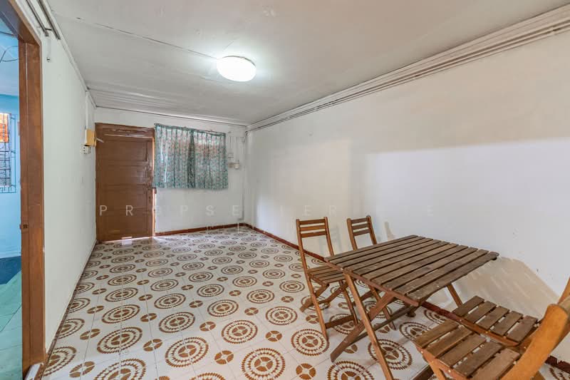 82 Commonwealth Close HDB Flat For Sale at S$ 339,999 | PropertyGuru Singapore - Interior