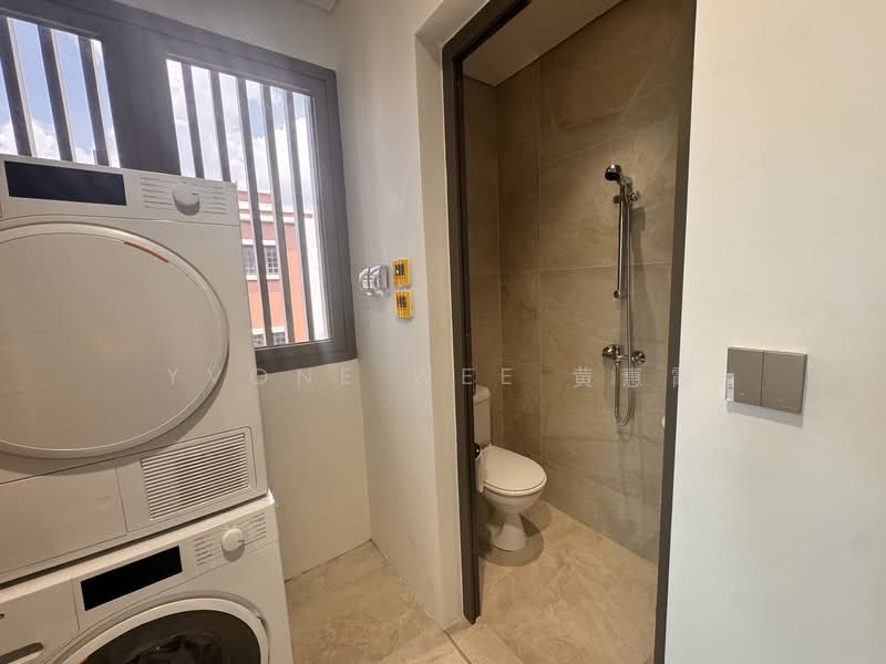 The Giverny Residences Condominium For Sale at S$ 9,900,000 | PropertyGuru Singapore - Bathroom