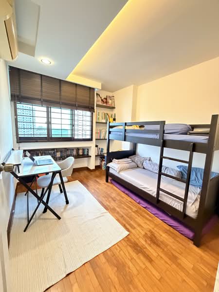 631 Senja Road HDB Flat For Sale at S$ 658,000 | PropertyGuru Singapore - Bedroom 3