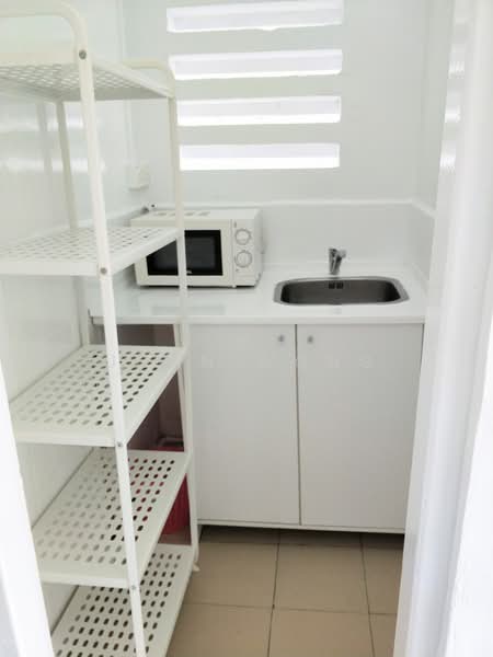 Unique studio with balcony in Lavender Prime location, , Room Rental, 360 sqft, Town House For Rent, by John Wong, 500063109 - Pantry - PropertyGuru.com.sg
