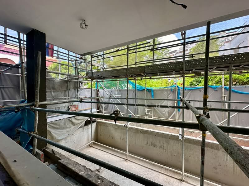 ❤️GIANT⚡️Brand New 5 Lvls Corner Terrace Near Kovan MRT w Pool, Attic & Lift, Taman Sireh/ Upper Serangoon Road/ Kovan Road, 6 Bedrooms, 8,147 sqft, Corner Terrace For Sale, by Lynn Tiang, 500063121 - Exterior - PropertyGuru.com.sg