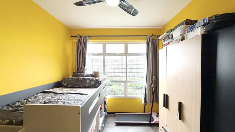 288A Compassvale Crescent HDB Flat For Sale at S$ 730,000 | PropertyGuru Singapore - Bedroom
