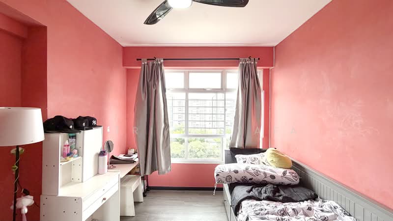 288A Compassvale Crescent HDB Flat For Sale at S$ 730,000 | PropertyGuru Singapore - Bedroom