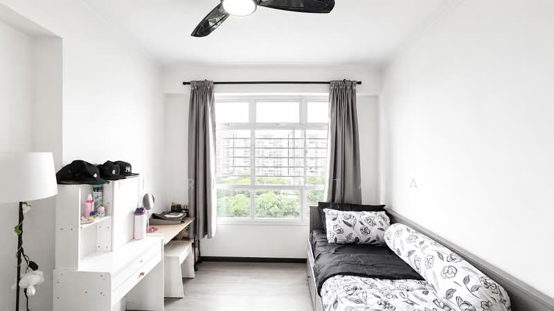 288A Compassvale Crescent, 288A Compassvale Crescent, 3 Bedrooms, 1,001 sqft, HDB Flat For Sale, by Fitri Mustafa, 500063125 - Bedroom - PropertyGuru.com.sg