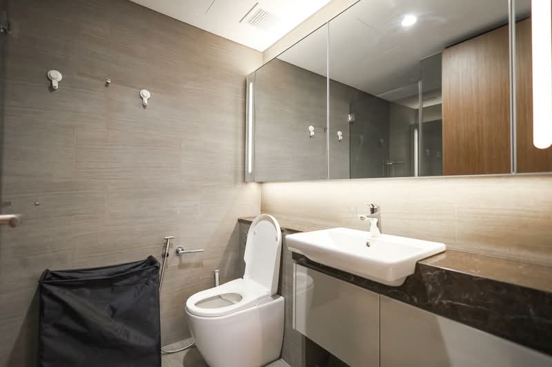 Parc Esta, 902 Sims Avenue, 10+ Bedrooms, 743 sqft, Condominium For Rent, by Ivan Lam, 500063133 - Bathroom - PropertyGuru.com.sg